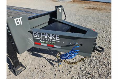 New 2026 Behnke 102X31 TANDEM 45K PINTLE W/22.5K AXLES AIR BRAKES & HYDRAULIC BI-FOLD RAMPS