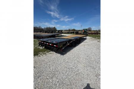 New 2025 Big Tex Trailers 102X25 TANDEM 23.9K DECKOVER PINTLE W/ MAX RAMPS