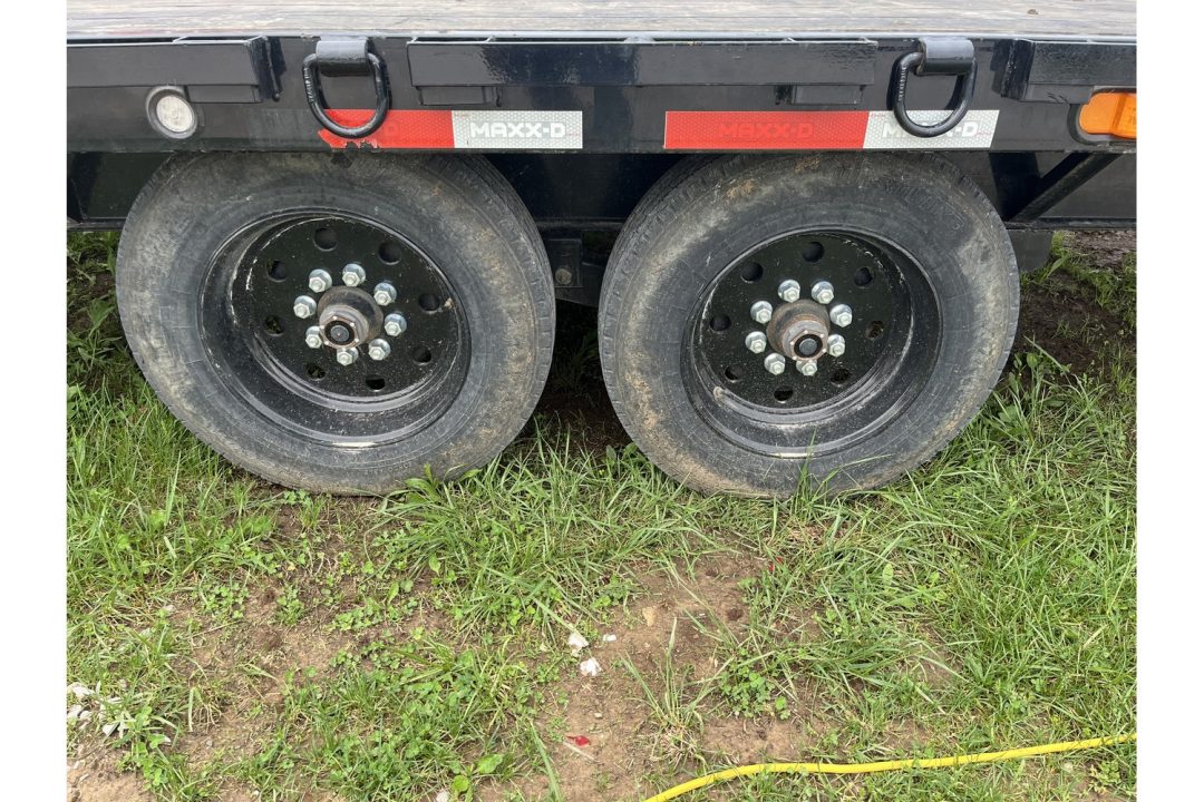 Used 2025 MAXXD 102x25 17.5K GSX w/ Max Ramps/ Deck on Neck/ 13K Winch/ 17.5 Wheels and Tires