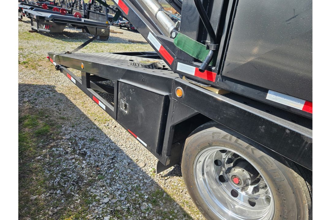 New 2026 Sun Country 102X53 TANDEM AXLE 5 CAR ANNIVERSARY HAULER W/HYDRULIC DROP BELLY WIDE REAR RAMP TUNNEL TOOLBOX & CH