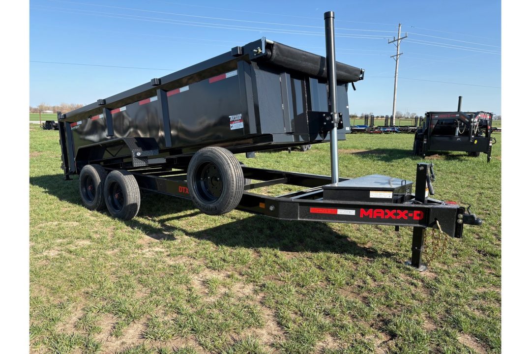 New 2026 MAXX-D 83X16 TANDEM 16K DUMP W/ 3' WALLS & TELESCOPIC HOIST