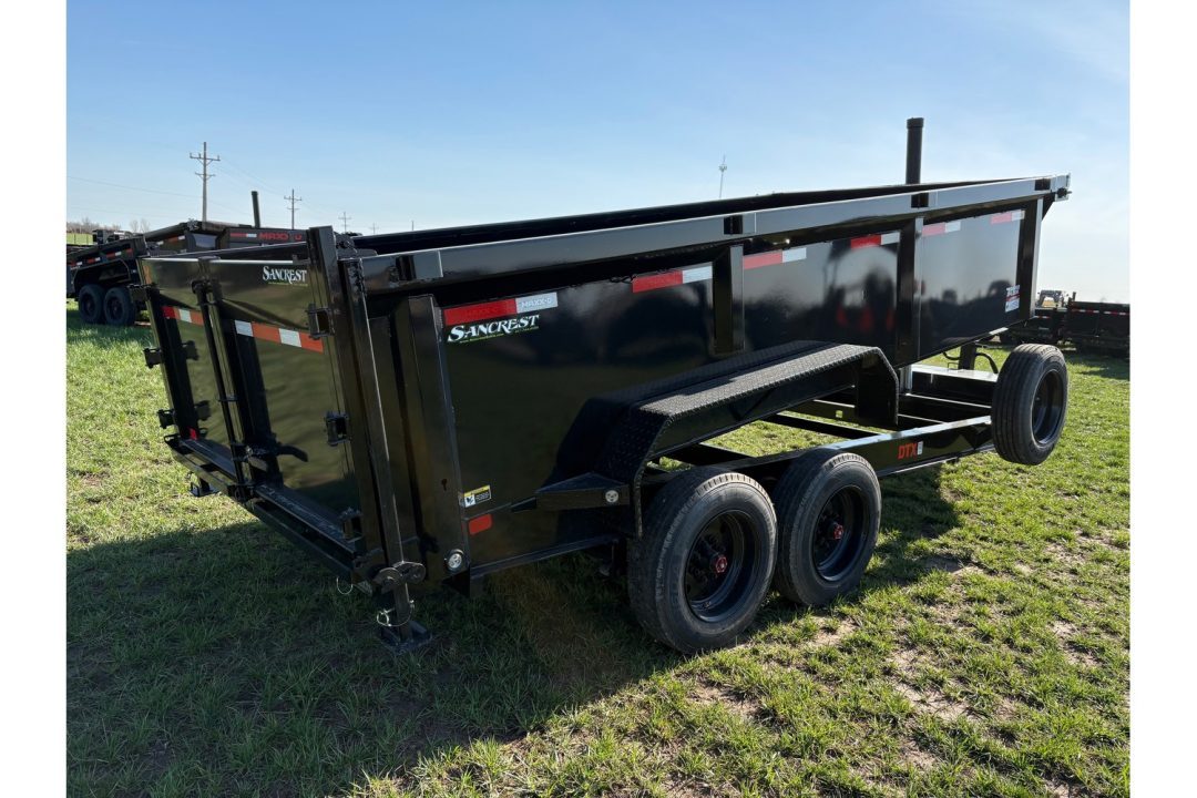 New 2026 MAXX-D 83X16 TANDEM 16K DUMP W/ 3' WALLS & TELESCOPIC HOIST
