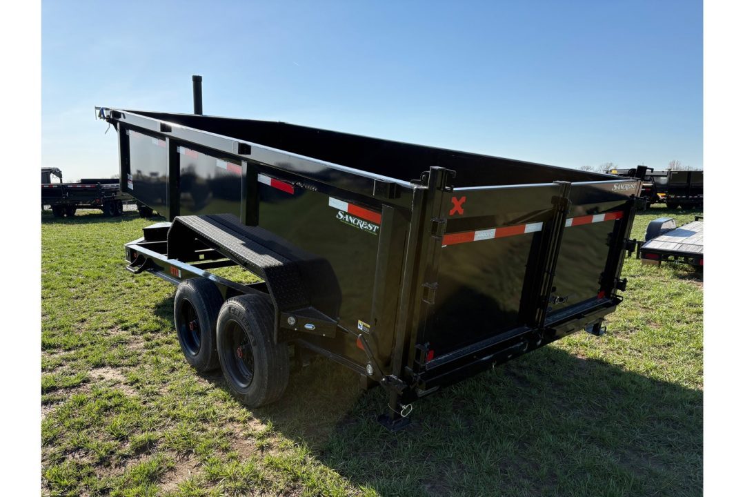 New 2026 MAXX-D 83X16 TANDEM 16K DUMP W/ 3' WALLS & TELESCOPIC HOIST