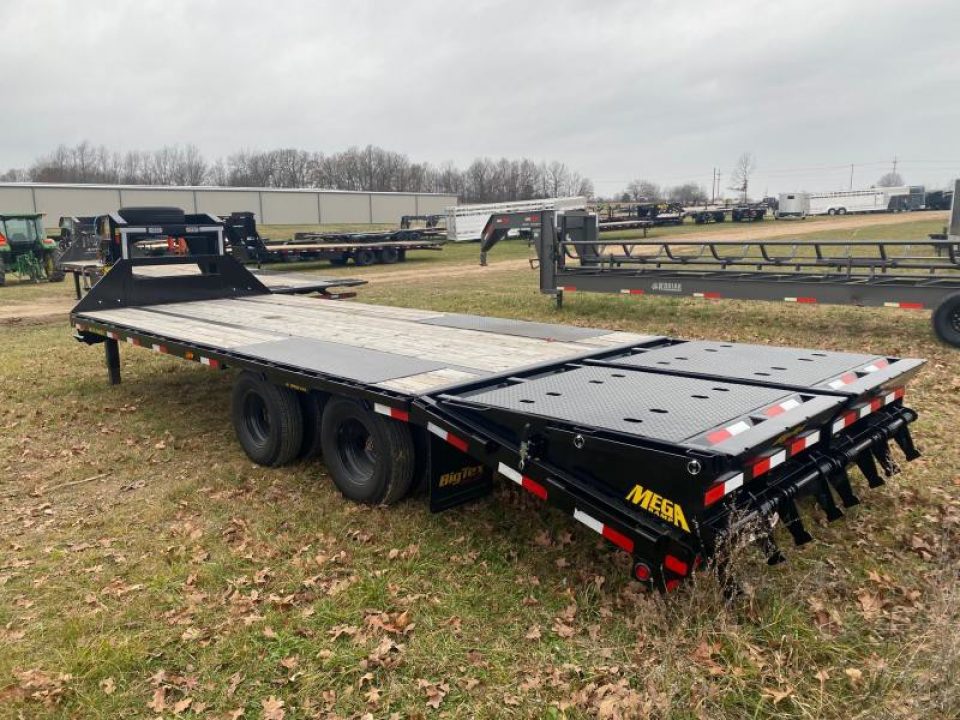 Used 2024 Big Tex Trailers 102X25 TANDEM DUAL GOOSENECK - RENTAL BILLINGS - NOT FOR SALE