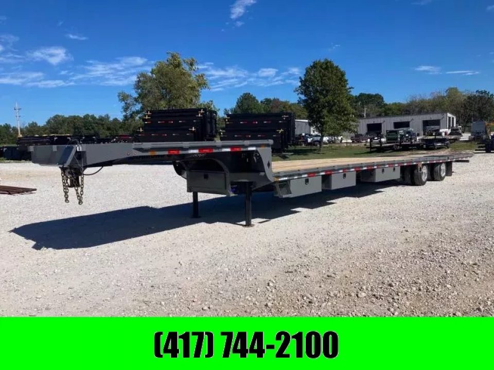 New 2026 Diamond C Trailers 102X53 TANDEM 40K STEP DECK W/ HYDROTAIL, HYDROJACKS, AIR RIDE, FRONT LIFT AXLE & ALUMINUM OUTTERS