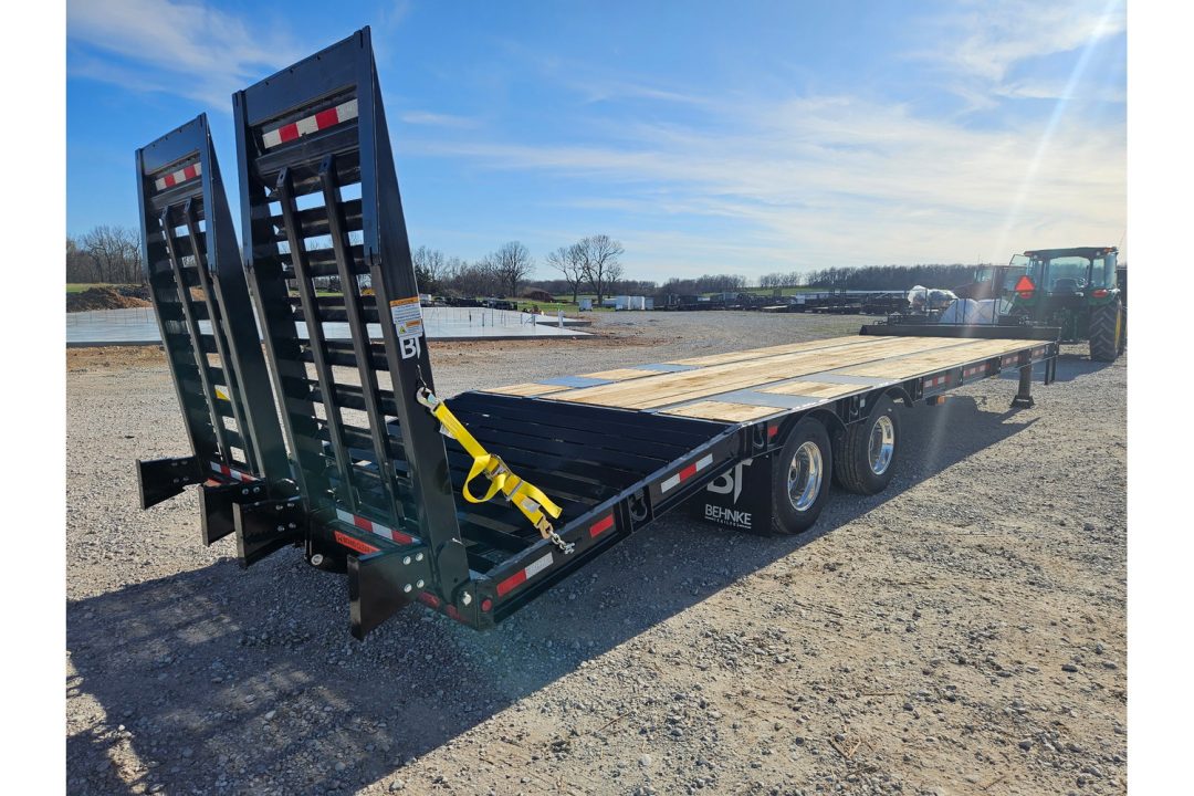 New 2026 Behnke 102X31(25+6) TANDEM 45K PINTLE W/22.5K AIR BRAKE AXLES & AIR ASSIST RAMPS
