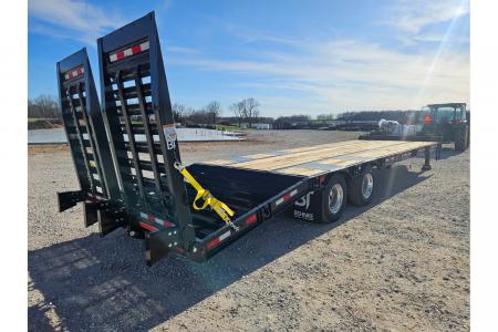New 2026 Behnke 102X31(25+6) TANDEM 45K PINTLE W/22.5K AIR BRAKE AXLES & AIR ASSIST RAMPS