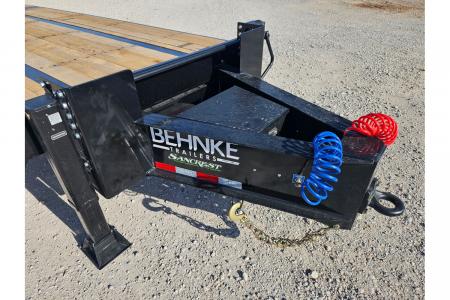 New 2026 Behnke 102X31(25+6) TANDEM 45K PINTLE W/22.5K AIR BRAKE AXLES & AIR ASSIST RAMPS