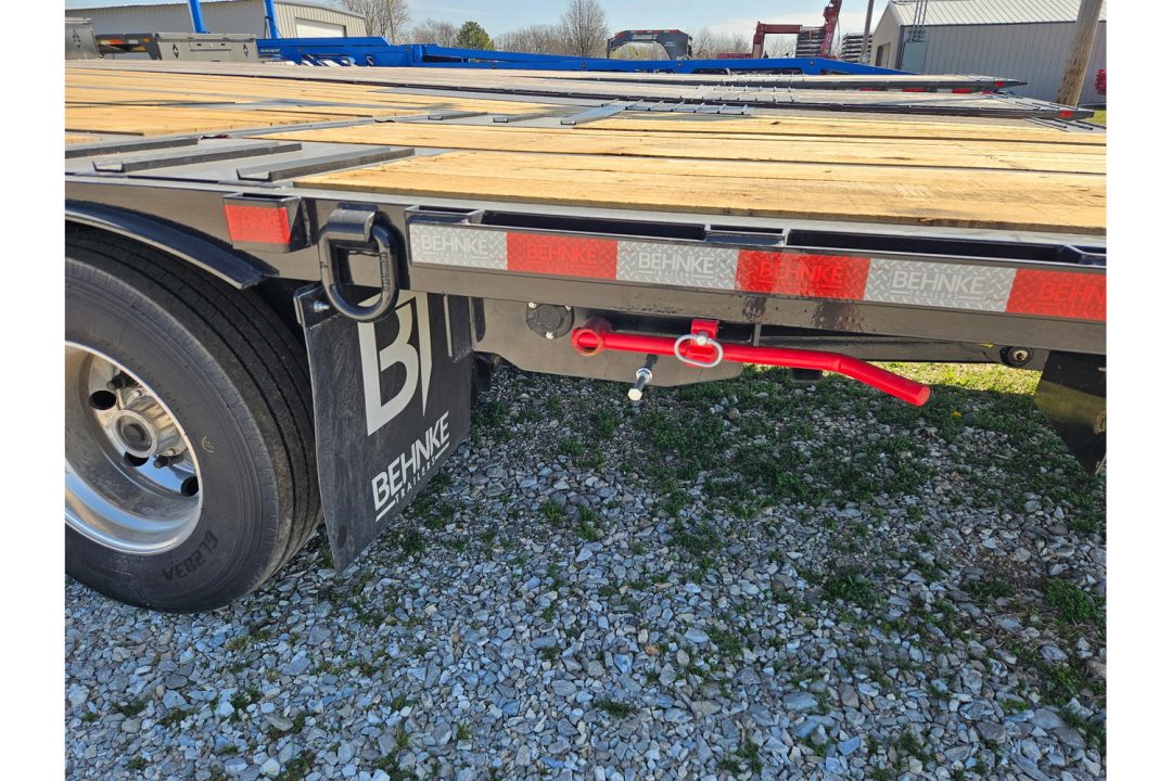 New 2026 Behnke 102X46(36+10) TANDEM 60K STEP DECK W/12FT HYDROTAIL & AIR BRAKES