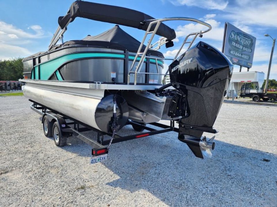Used 2023 Crest CLASSIC LX 240 SLC TRITOON (200 HP MERCURY) (48 HOURS)'''' MY LOST YOUR GAIN''''CALL PAT 417-366-441
