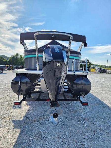 Used 2023 Crest CLASSIC LX 240 SLC TRITOON (200 HP MERCURY) (48 HOURS)'''' MY LOST YOUR GAIN''''CALL PAT 417-366-441