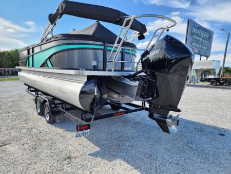 Used 2023 Crest CLASSIC LX 240 SLC TRITOON (200 HP MERCURY) (48 HOURS)'''' MY LOST YOUR GAIN''''CALL PAT 417-366-441