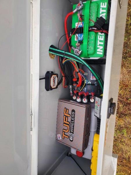 New 2025 SILVERARMOR 8' DUAL ROW HAY TRAILER W/ 10K AXLES HYDRAULIC JACK & TUFF WIRELESS (ON ORDER)