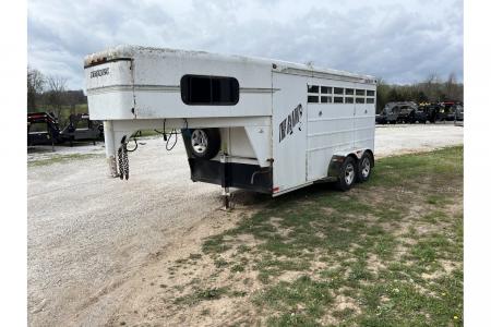 New 2000 Travalong 6'8x14 7' TALL 2 Horse Slant w/ Tac Room