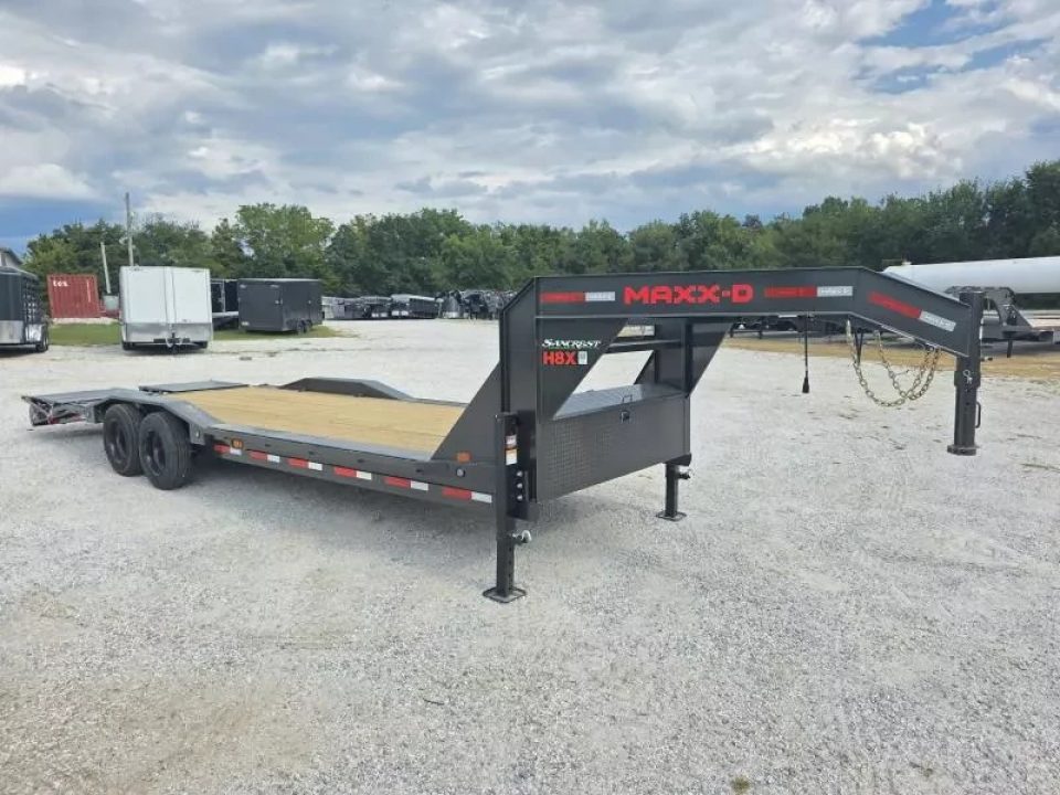 New 2026 MAXX-D 102 X 26 H8X TANDEM HD GN CH W/ 4' DOVE/ MAX RAMPS/ DRIVE OVER FENDERS