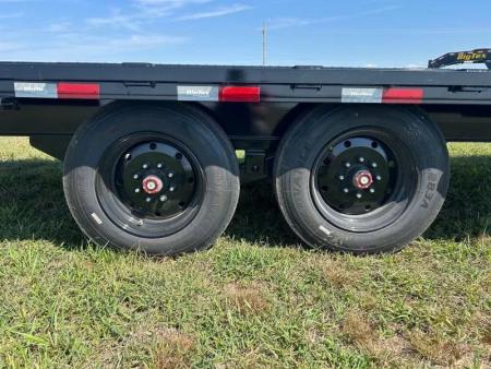 New 2026 Big Tex Trailers 102x40 Tandem 17.5K GN Flatbed w/ Slide In Ramps & Sliding Ratchet Rail