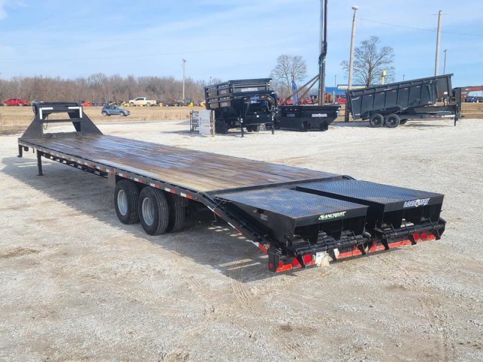 Used 2017 Load Trail 102" x 40' Heavy Duty Gooseneck 2-12,000 lb Axles w/Under Frame Bridge / DISC BRAKES