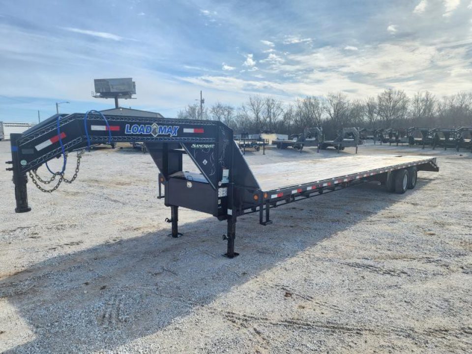Used 2017 Load Trail 102" x 40' Heavy Duty Gooseneck 2-12,000 lb Axles w/Under Frame Bridge / DISC BRAKES