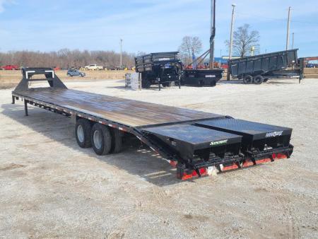 Used 2017 Load Trail 102" x 40' Heavy Duty Gooseneck 2-12,000 lb Axles w/Under Frame Bridge / DISC BRAKES