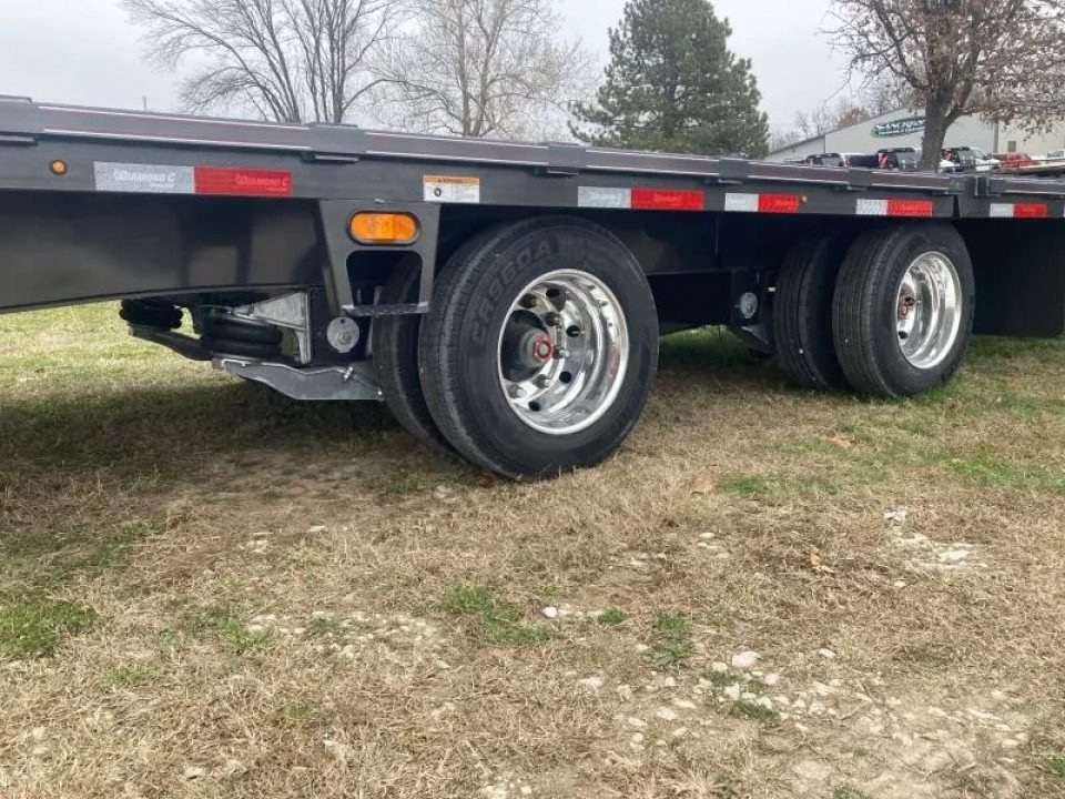 New 2026 Diamond C Trailers C 102X53 TANDEM 40K HYDROTAIL W/ HYDROJACKS, 72" SPREAD, AIR RIDE FRONT LIFT AXLE & RATCHET RAIL