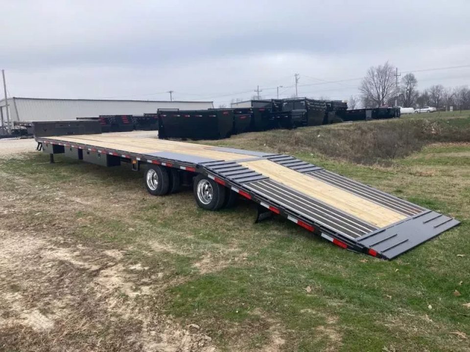 New 2026 Diamond C Trailers C 102X53 TANDEM 40K HYDROTAIL W/ HYDROJACKS, 72" SPREAD, AIR RIDE FRONT LIFT AXLE & RATCHET RAIL