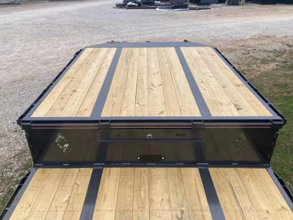 New 2026 Diamond C Trailers C 102X53 TANDEM 40K HYDROTAIL W/ HYDROJACKS, 72" SPREAD, AIR RIDE FRONT LIFT AXLE & RATCHET RAIL