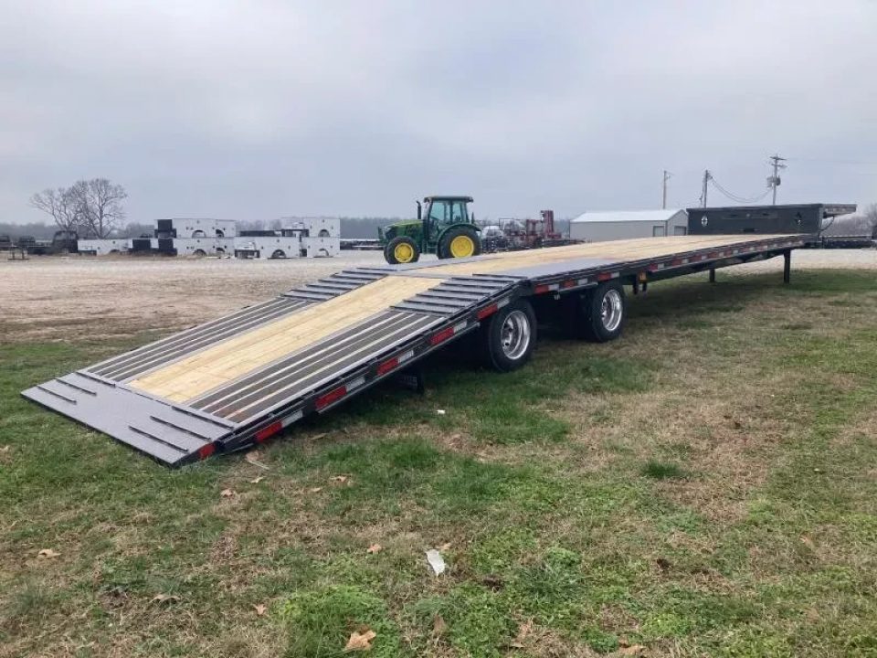 New 2026 Diamond C Trailers C 102X53 TANDEM 40K HYDROTAIL W/ HYDROJACKS, 72" SPREAD, AIR RIDE FRONT LIFT AXLE & RATCHET RAIL