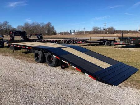 New 2026 MAXX-D 102X32 TANDEM 25.9K GN HYDROTAIL W/ BLACKWOOD RUNNERS, DISC BRAKES, WIRELESS REMOTE & LOAD LIGHTS