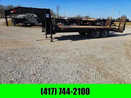 Used 2005 Pinnacle Fabricating, LLC 102X25 TANDEM DUAL GOOSENECK FLATBED W/10K AXLES & 5' SELF CLEAN DOVE