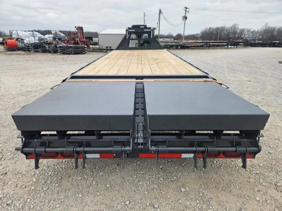 New 2026 Lamar Trailers 102X25 TANDEM DAUL GOOSENECK W/12K AXLES MAX RAMPS & 17.5" 18PLY