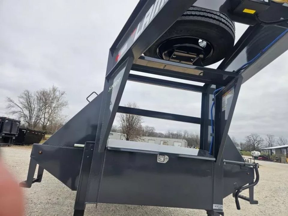 New 2026 Lamar Trailers 102X25 TANDEM DAUL GOOSENECK W/12K AXLES MAX RAMPS & 17.5" 18PLY