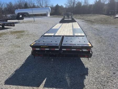 Used 2026 Big Tex Trailers 102x30 Tandem 23.9K GN Flatbed w/ Mega Ramps, Load Lights, & 2-Speed Jacks