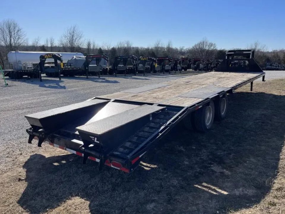 Used 2018 Lamar Trailers 102x32 23.9K w/ Folding Ramps/ 14ply Tires/ Frame Bridging/ Torque Tube