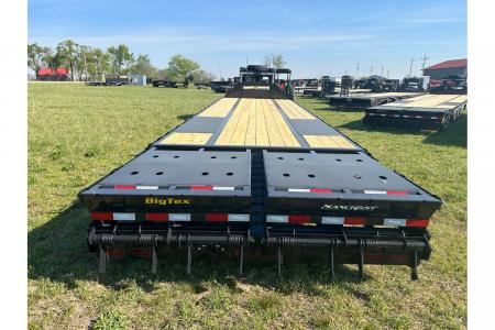 New 2026 Big Tex 102x33 Tandem 23.9K GN Flatbed w/ Sliding Ratchet Rail, 2-Speed Jacks, & Load Lights