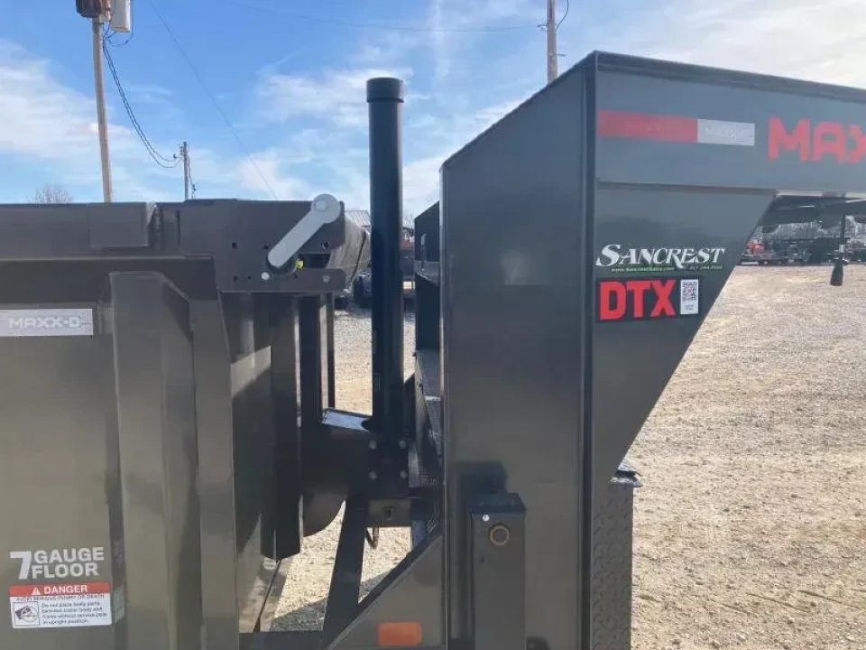 New 2026 MAXX-D 83X16 TANDEM TELESCOPIC GN DUMP W/ 3' SIDES, SLIDE IN RAMPS, 7 GA FLOOR & WIRELESS REMOTE