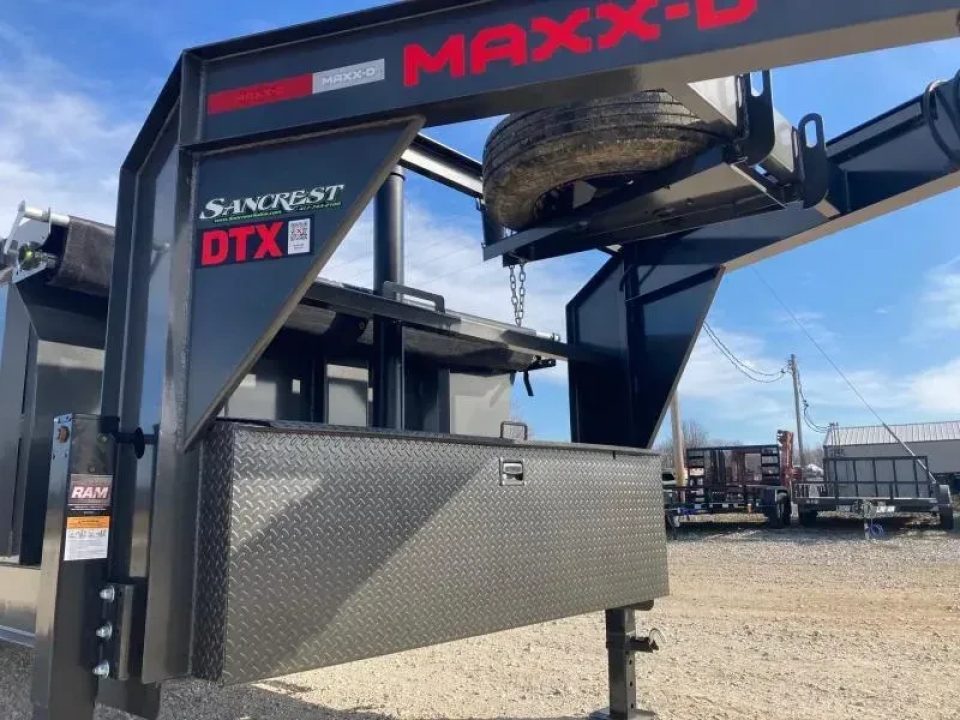 New 2026 MAXX-D 83X16 TANDEM TELESCOPIC GN DUMP W/ 3' SIDES, SLIDE IN RAMPS, 7 GA FLOOR & WIRELESS REMOTE