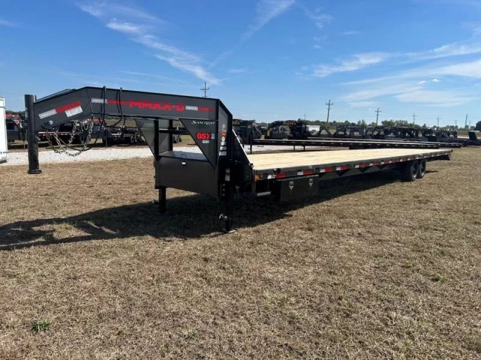 New 2026 MAXX-D 102x40 Tandem 12K GN Straight Deck w/ Slide In Ramps