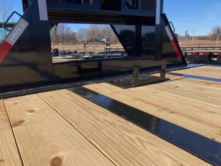 New 2026 MAXX-D 102X30 TANDEM 25K GN FULL TILT W/ HYDROJACKS, WINCH PLATE & WIRELESS REMOTE