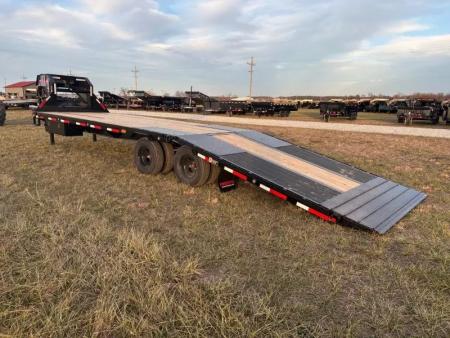 New 2026 MAXX-D 102x32 Tandem 25K GN Hydrotail W/ Blackwood Runners & 12' Tail