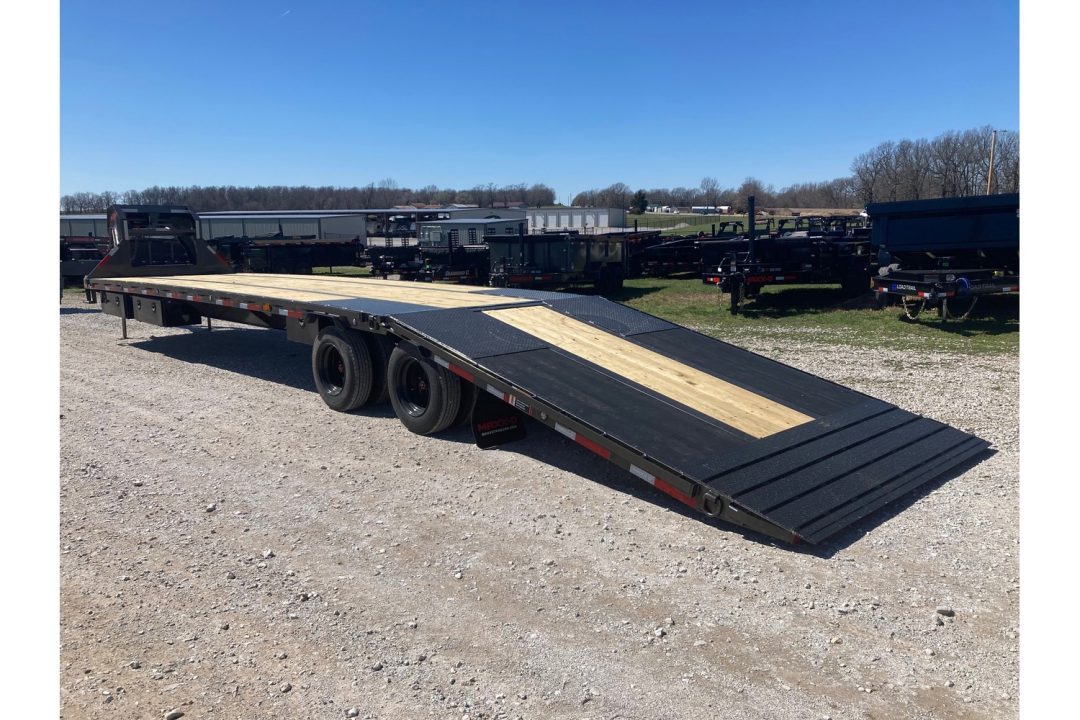 New 2026 MAXX-D 102x40 TANDEM 40K GN HYDROTAIL W/ BLACKWOOD RUNNERS, HYDROJACKS, DISC BRAKES & WIRELESS REMOTE
