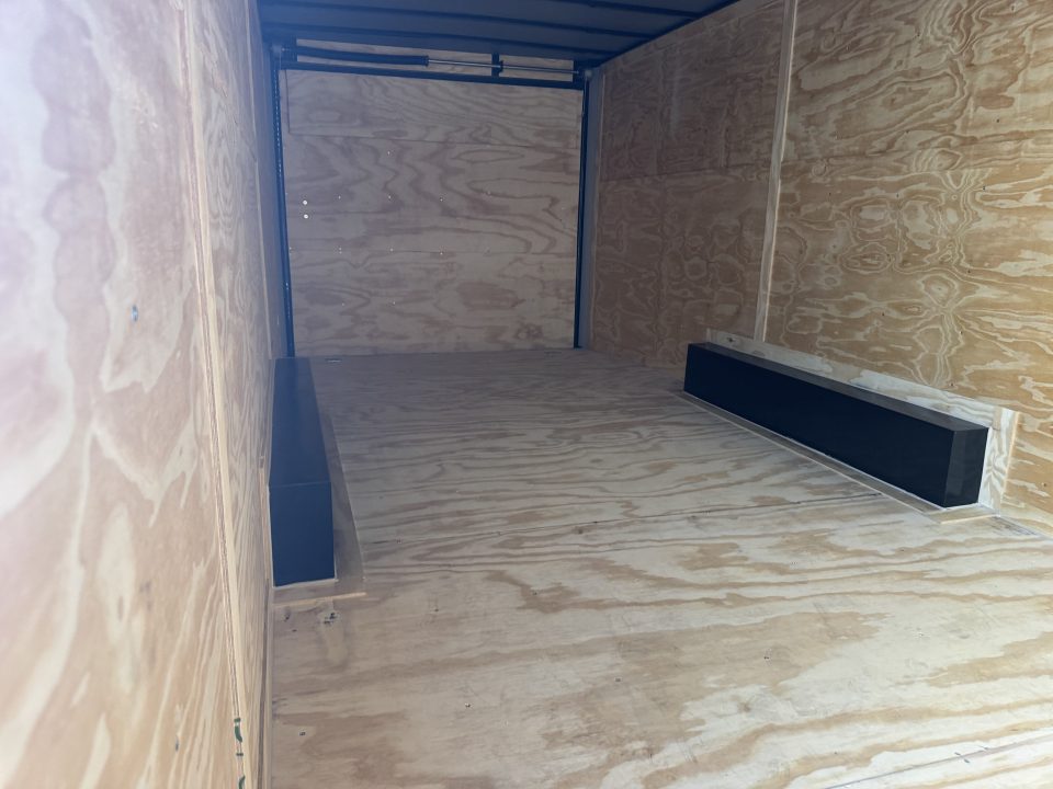 New 2026 Maximum Cargo Trailers 8.5X24 TA3 Cargo / Enclosed Trailer *WHITE