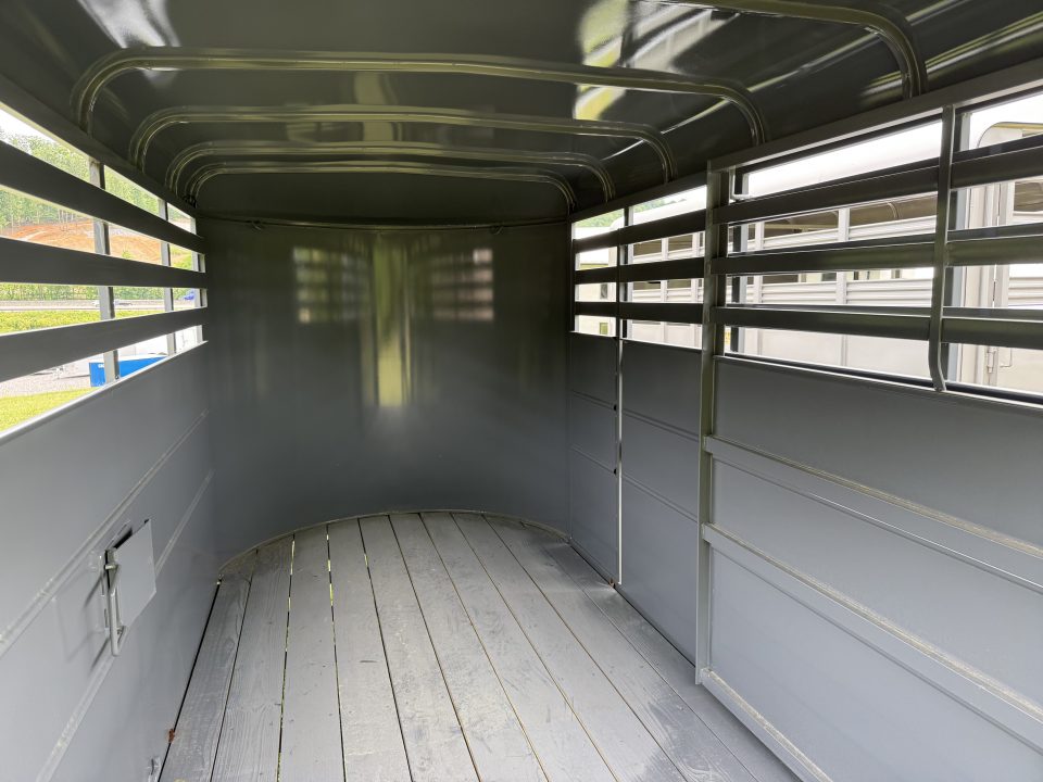 New 2026 Delta Trailers 500 ES 16' 6W 6'6'' TALL NO MATS Stock / Stock Combo Trailer