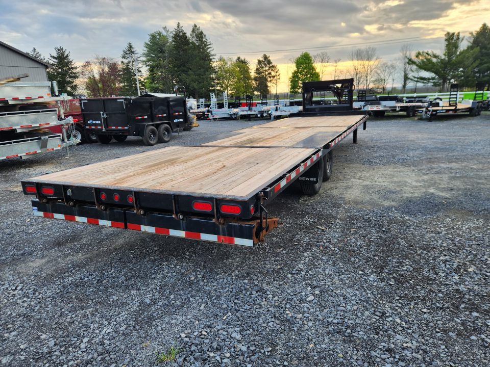 Used 2023 BWISE EDG30-16 GOOSENECK Equipment Trailer