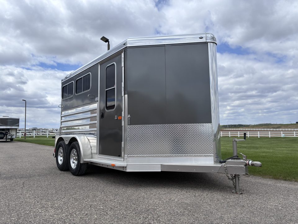 Used 2017 4-Star 2 Horse Slant Load Bumper Pull Horse Trailer