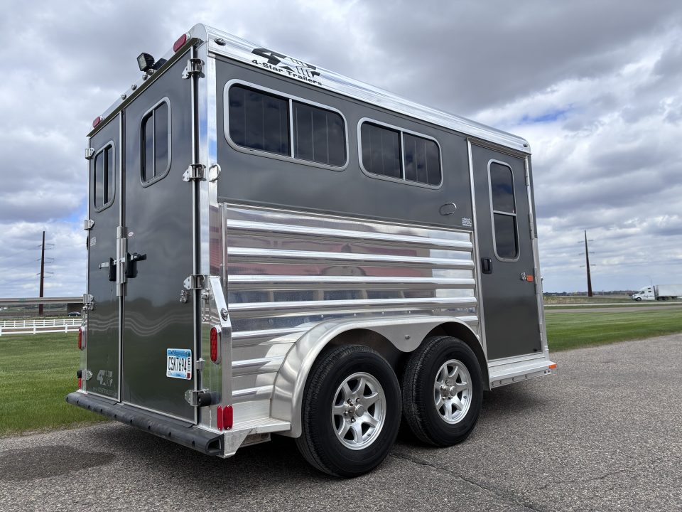 Used 2017 4-Star 2 Horse Slant Load Bumper Pull Horse Trailer