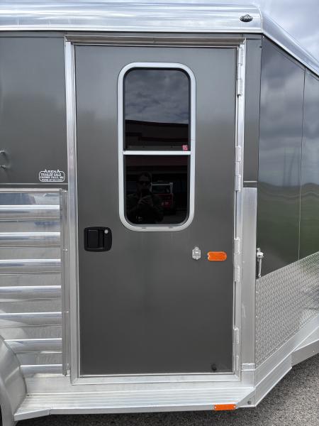 Used 2017 4-Star 2 Horse Slant Load Bumper Pull Horse Trailer