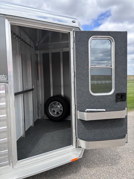 Used 2017 4-Star 2 Horse Slant Load Bumper Pull Horse Trailer