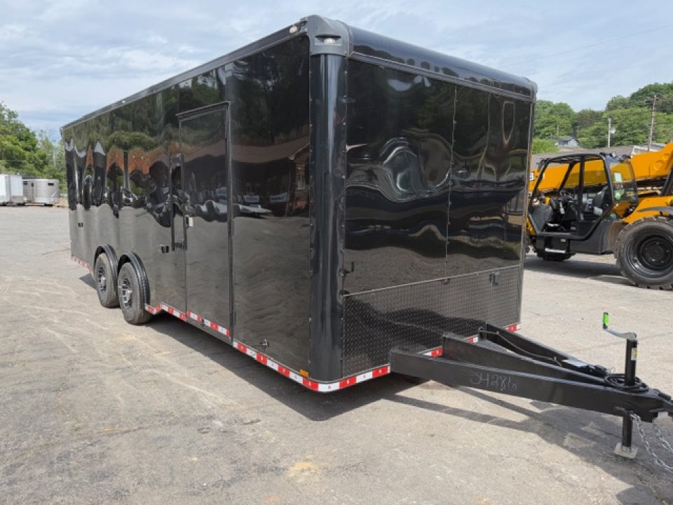 New Spartan Light Race 8.5x24 12k Black/Black Trim PKG W/ Front Cabinets
