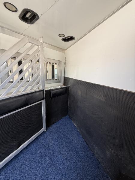 Used 2007 Bloomer THE EVOLUTION Horse Trailer
