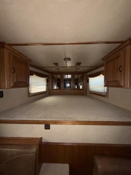 Used 2007 Bloomer THE EVOLUTION Horse Trailer